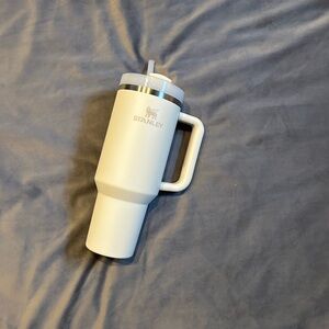 Stanley 40oz Quencher tumbler with straw